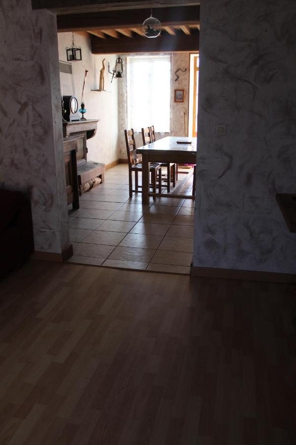 Les Riquets Villa Le Mont Luaran gambar